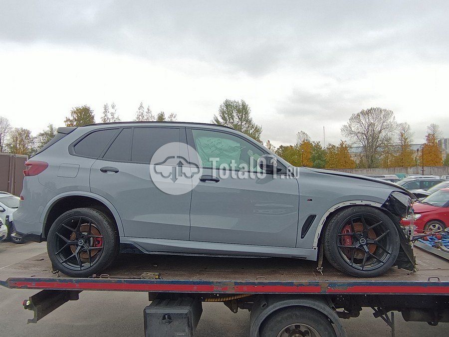 Фото BMW X5 180