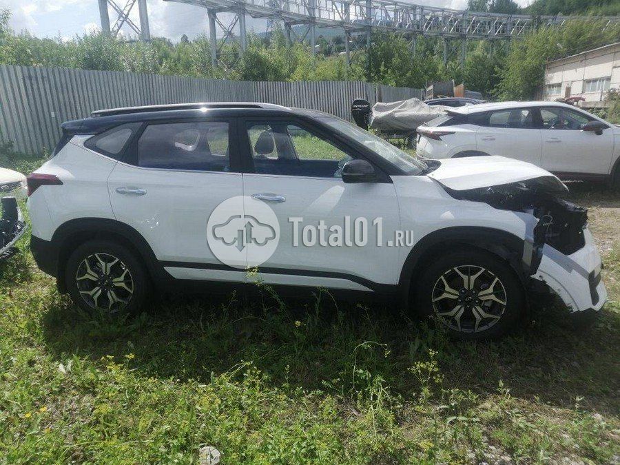 Фото KIA KX3 6