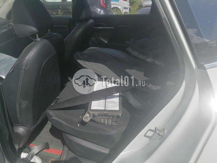 Фото KIA KX3 26