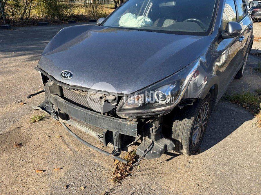 Фото KIA Rio 26