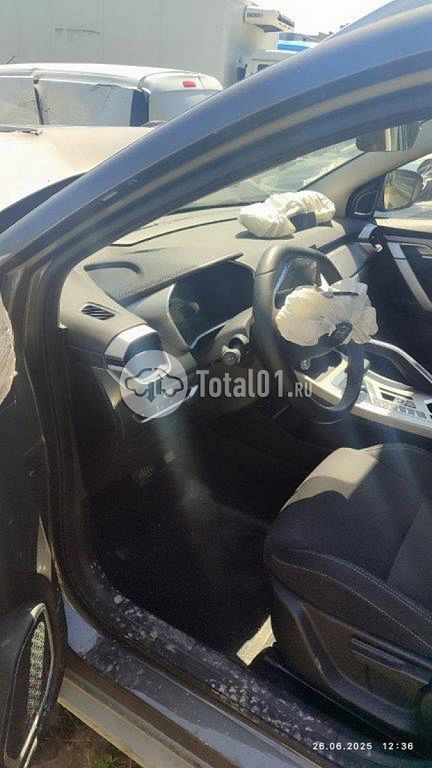 Фото Geely Coolray 8
