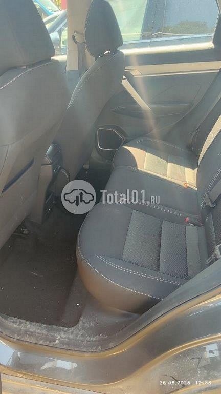 Фото Geely Coolray 22