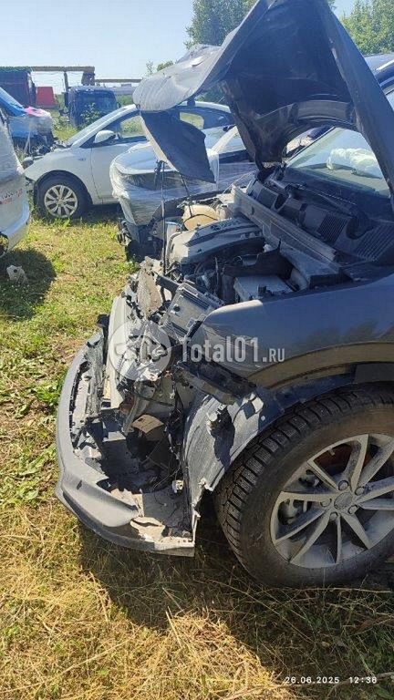Фото Geely Coolray 38