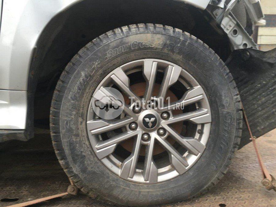 Фото Mitsubishi Pajero Sport 14