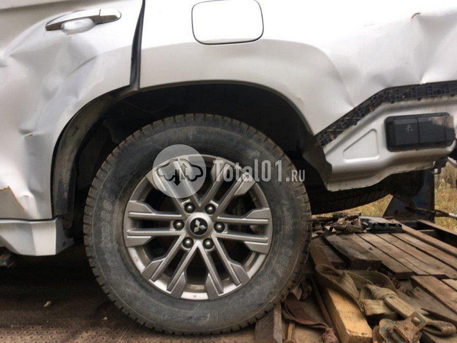 Фото Mitsubishi Pajero Sport 38