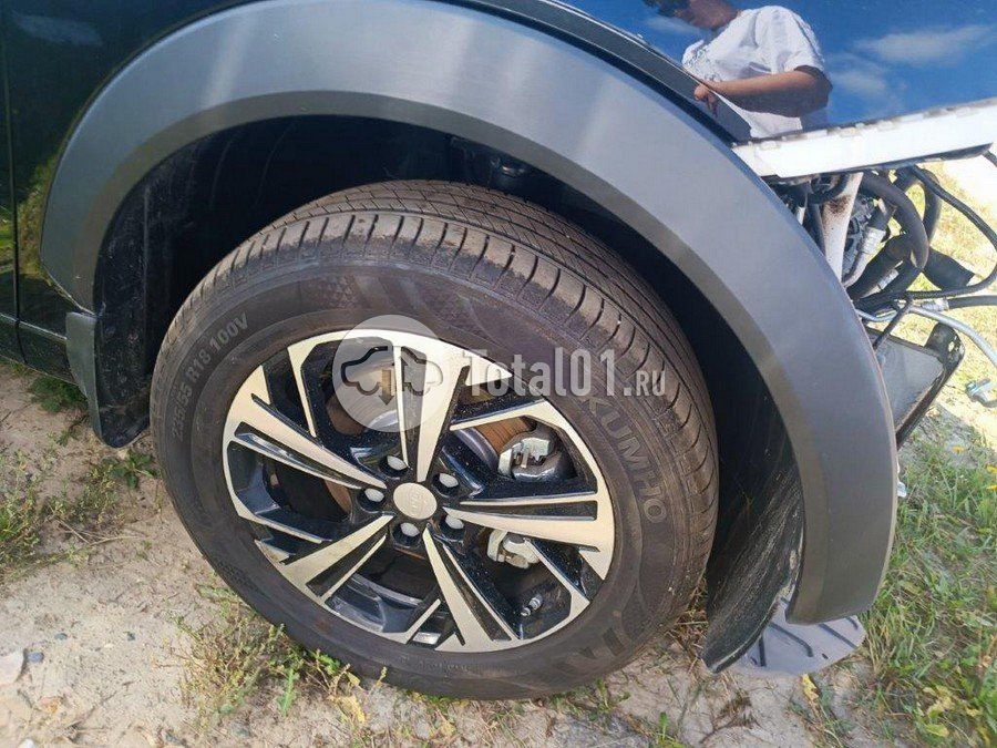 Фото JAC JS6 8