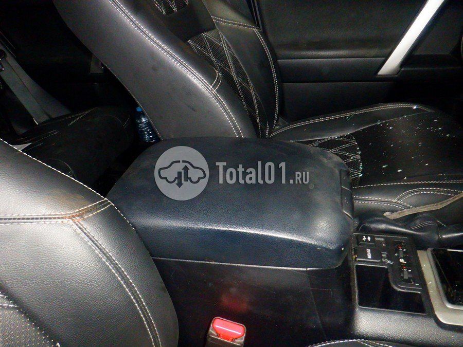 Фото Toyota Land Cruiser Prado 36