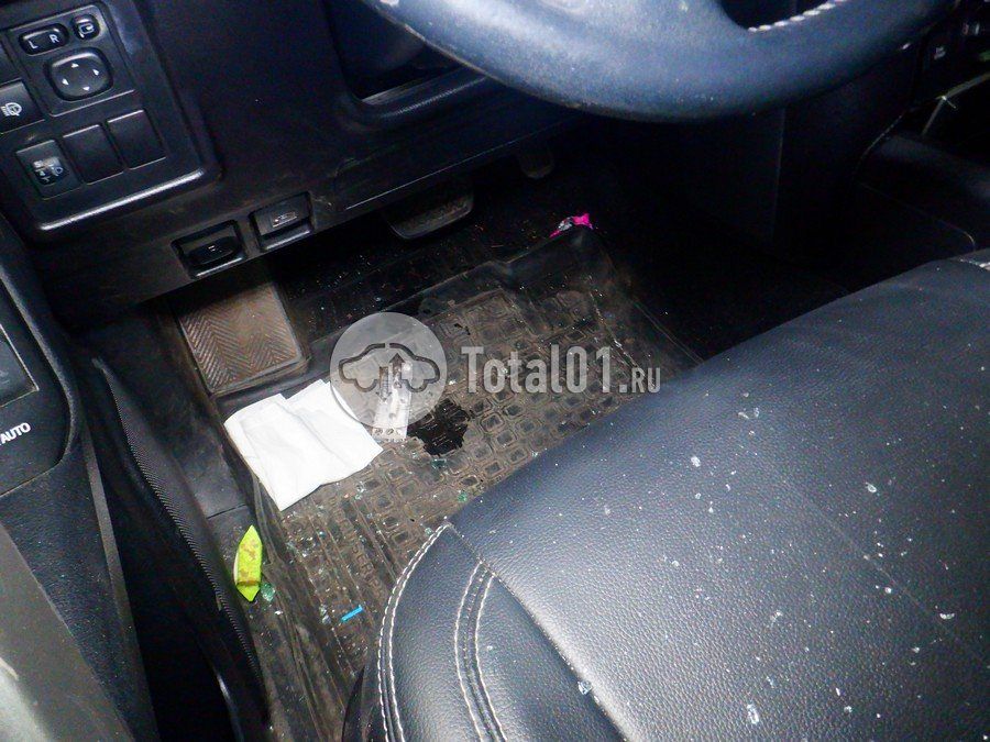 Фото Toyota Land Cruiser Prado 106