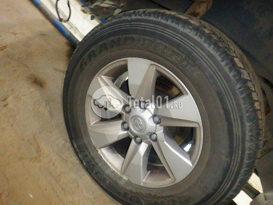 Фото Toyota Land Cruiser Prado 178