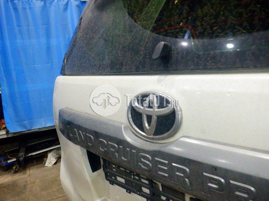 Фото Toyota Land Cruiser Prado 216