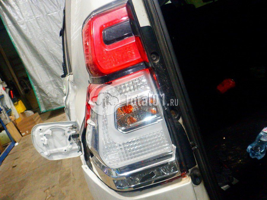 Фото Toyota Land Cruiser Prado 220