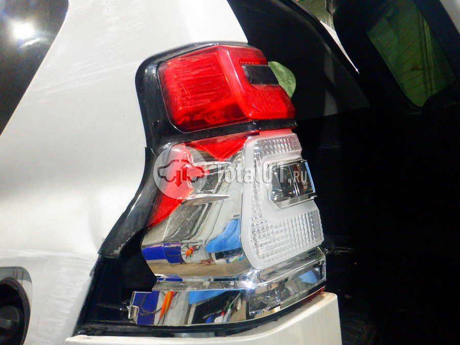 Фото Toyota Land Cruiser Prado 228