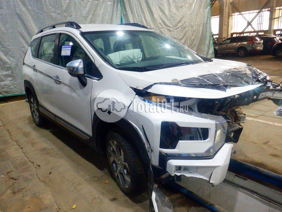 Фото Mitsubishi Xpander 2