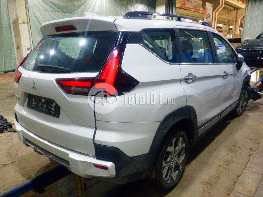 Фото Mitsubishi Xpander 14