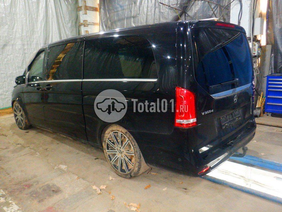 Фото Mercedes-Benz V-класс 16