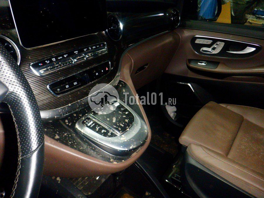 Фото Mercedes-Benz V-класс 106