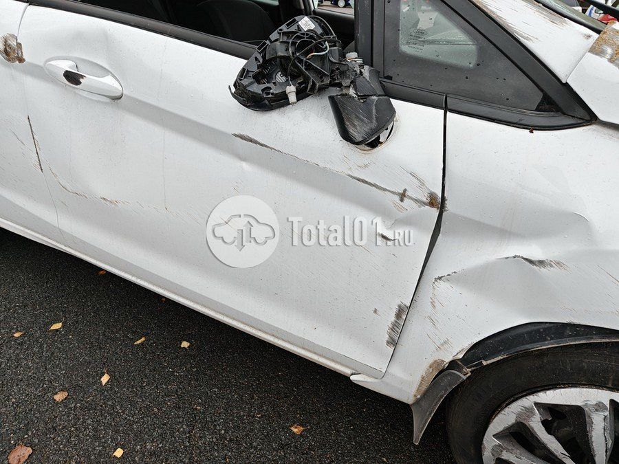 Фото Ford Fiesta 52