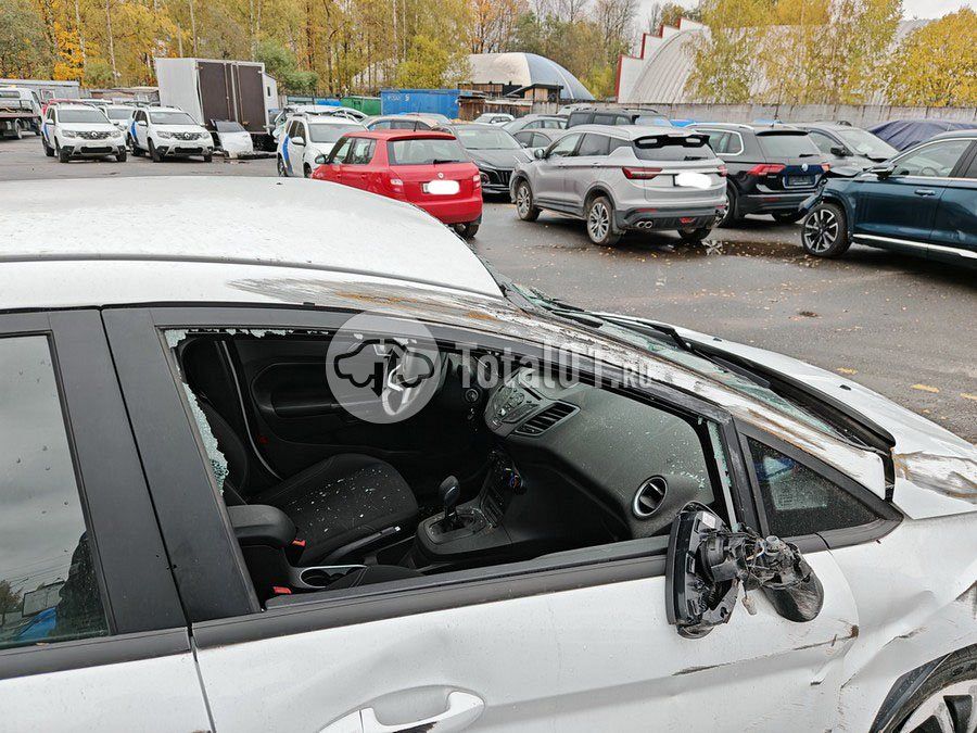 Фото Ford Fiesta 60