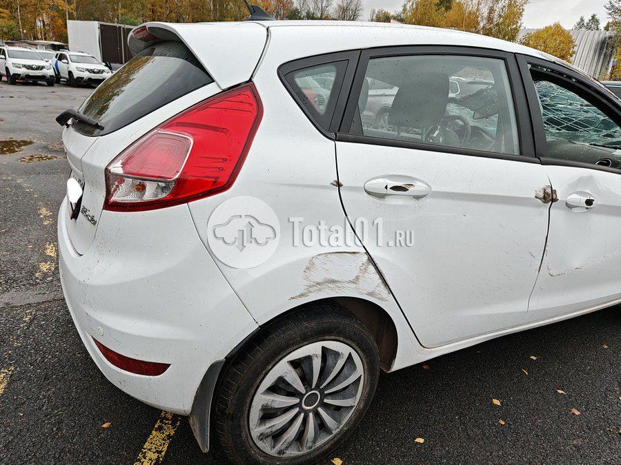 Фото Ford Fiesta 70