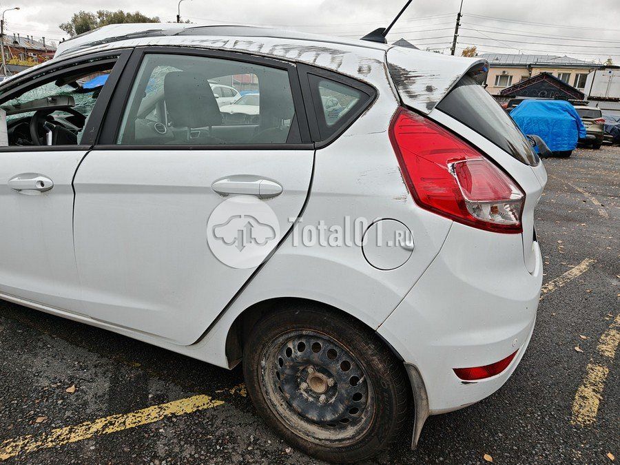 Фото Ford Fiesta 82