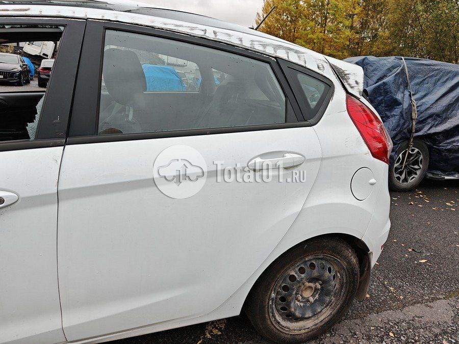 Фото Ford Fiesta 90
