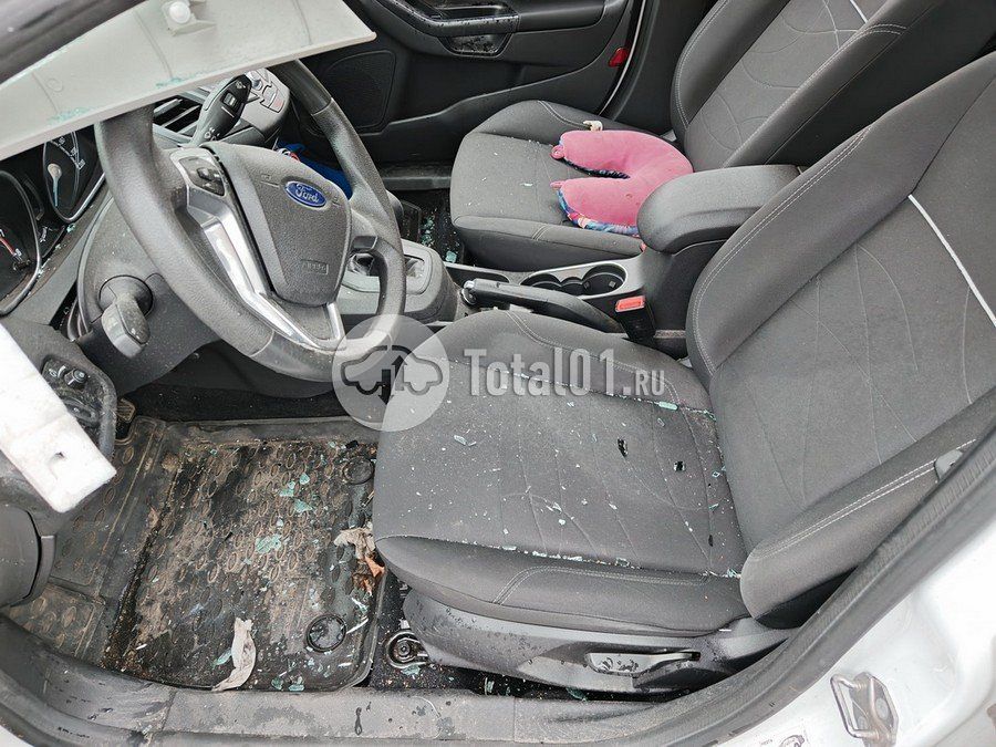 Фото Ford Fiesta 144