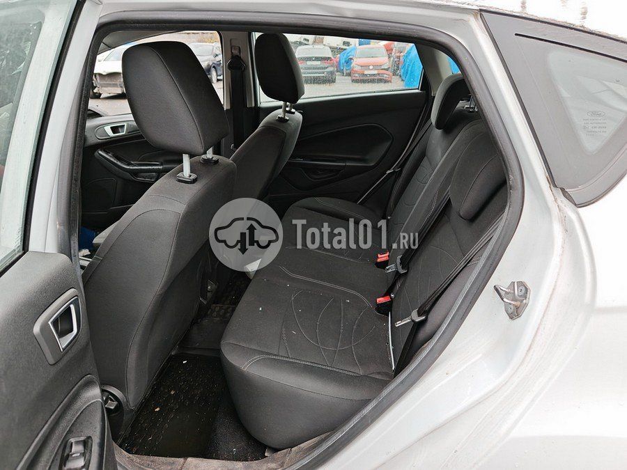 Фото Ford Fiesta 156