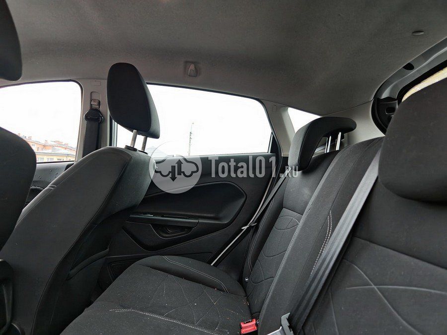 Фото Ford Fiesta 166