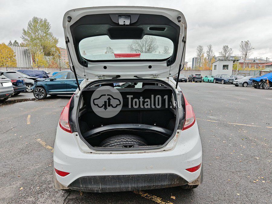 Фото Ford Fiesta 174
