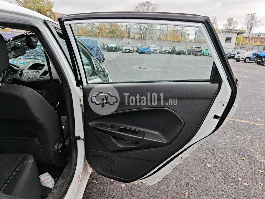 Фото Ford Fiesta 190