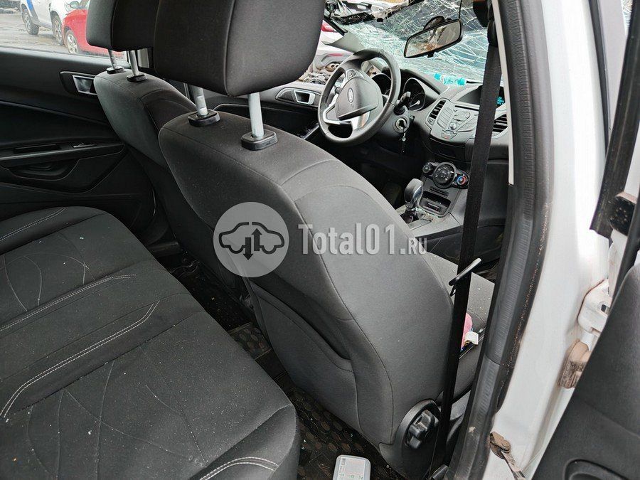 Фото Ford Fiesta 194