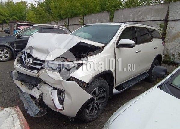 Фото Toyota Fortuner 2