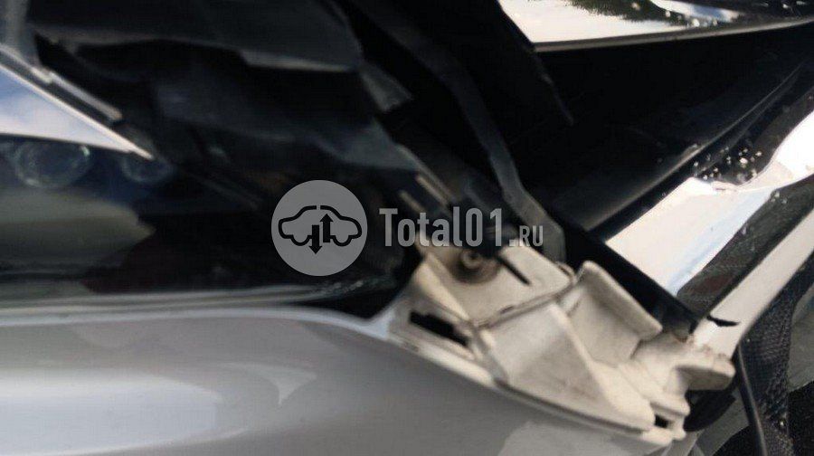 Фото Toyota Fortuner 60