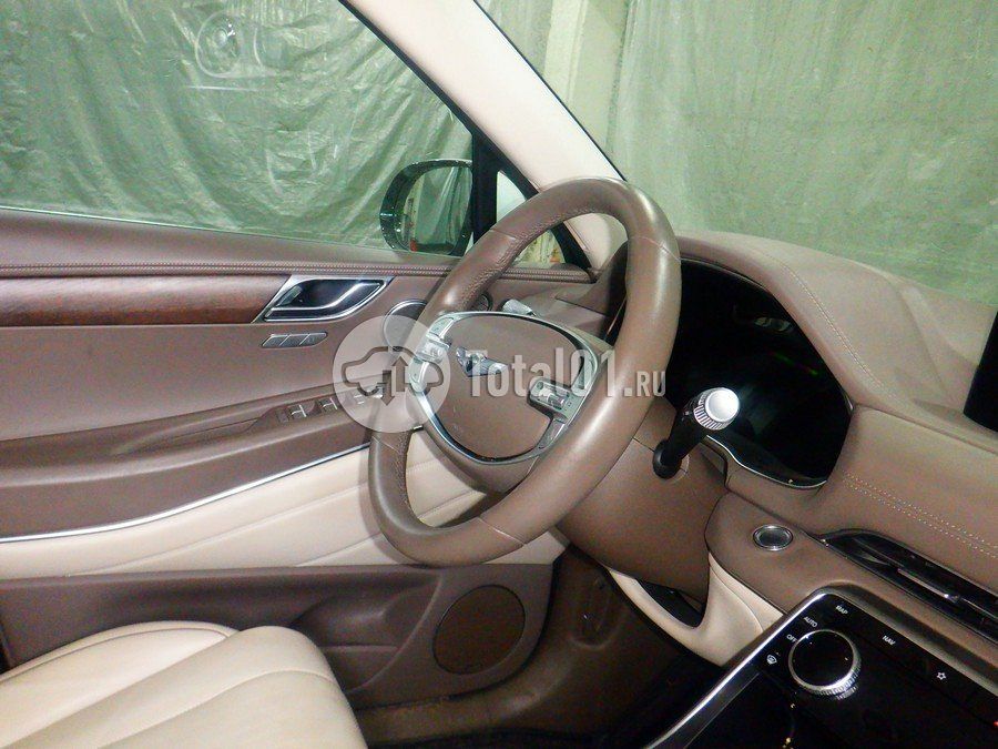 Фото Genesis GV80 38