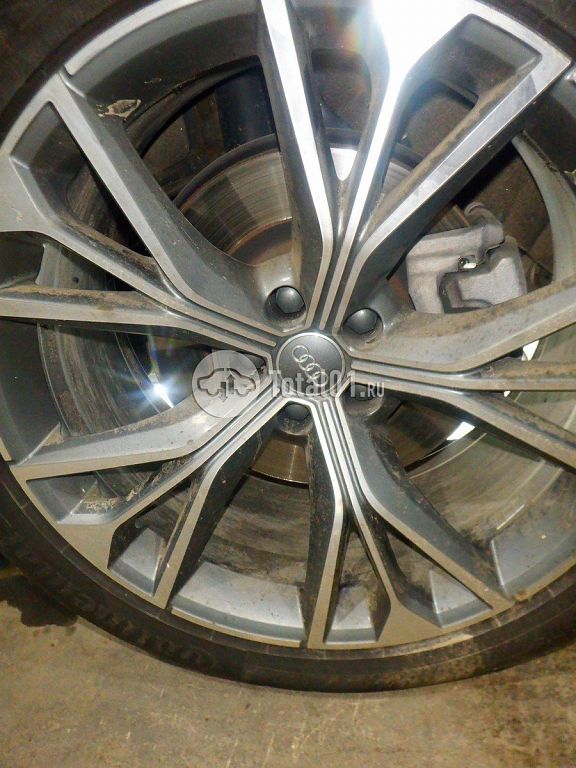 Фото Audi Q8 136