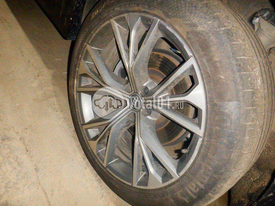 Фото Audi Q8 182