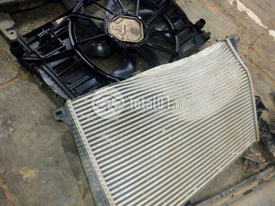 Фото Audi Q8 400