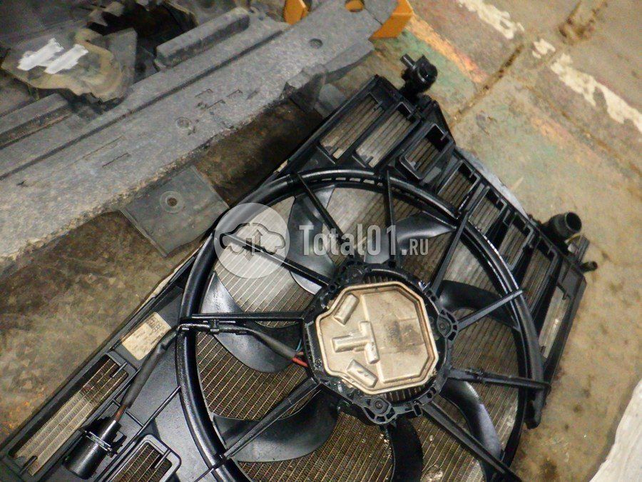 Фото Audi Q8 402