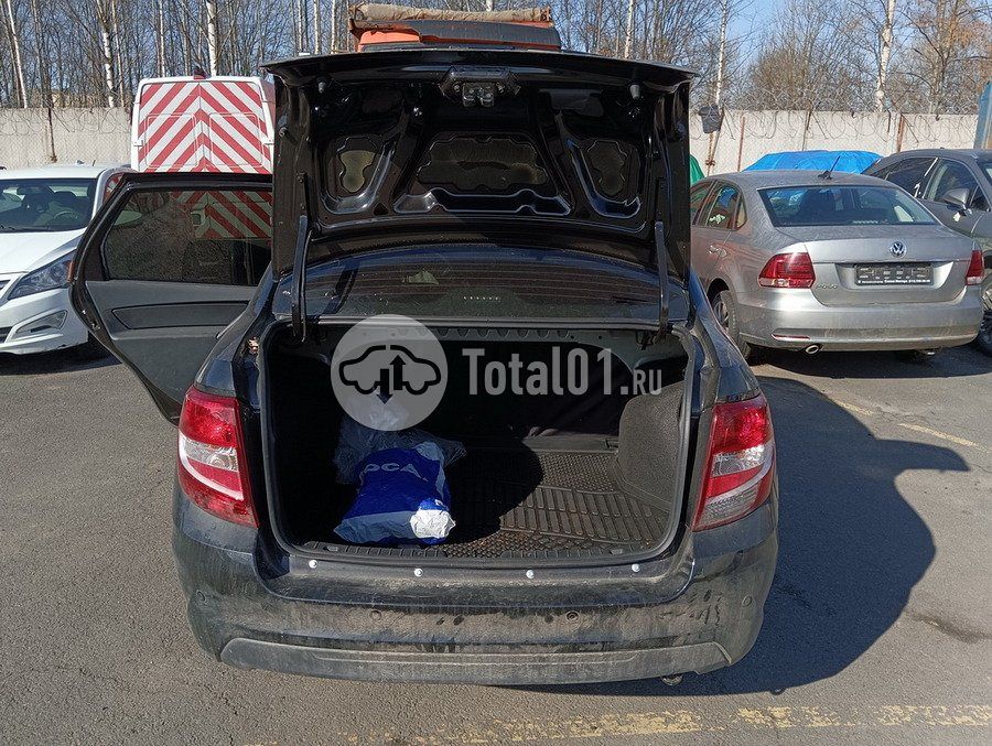 Фото ВАЗ (LADA) Granta 138