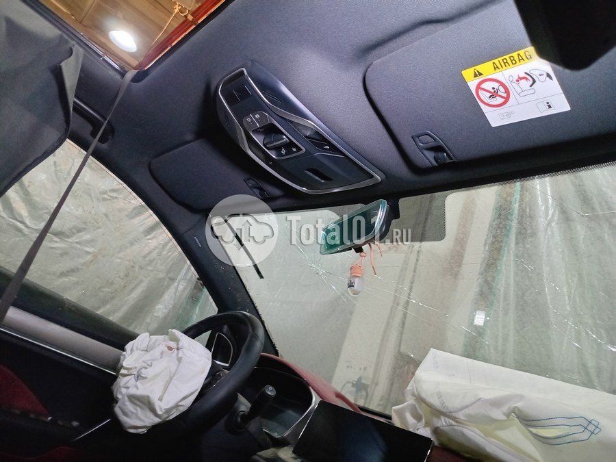 Фото Geely Coolray 36