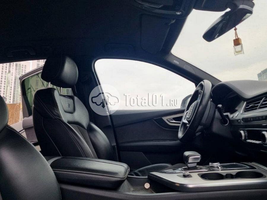 Фото Audi Q7 76