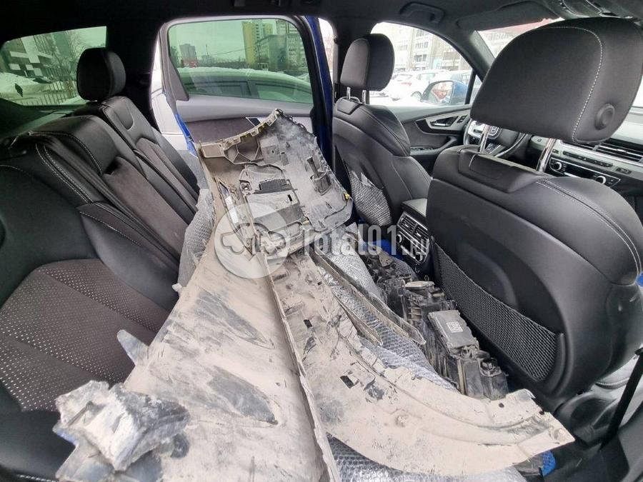 Фото Audi Q7 126