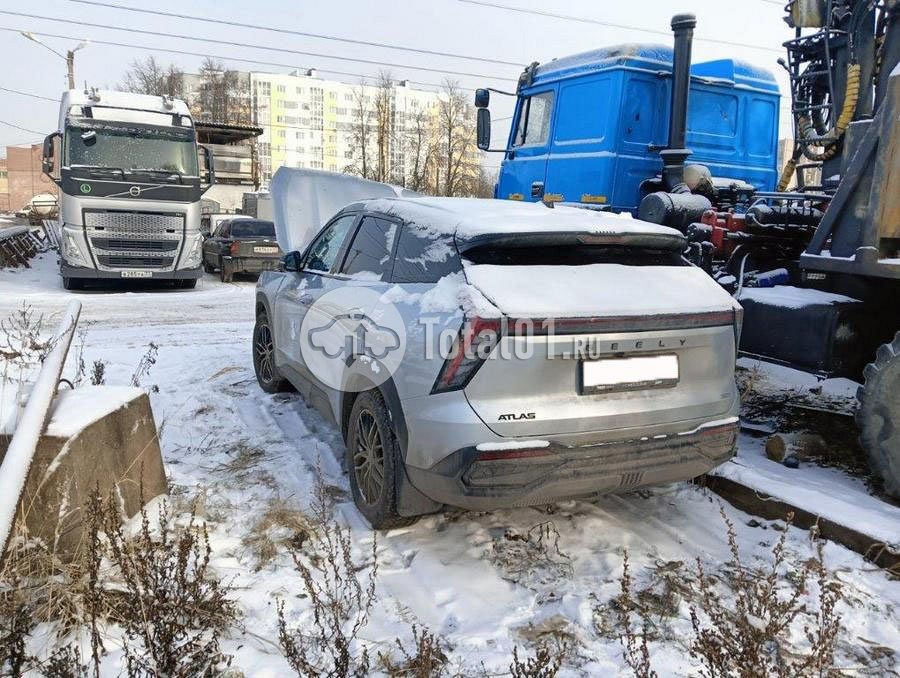 Фото Geely Atlas 222