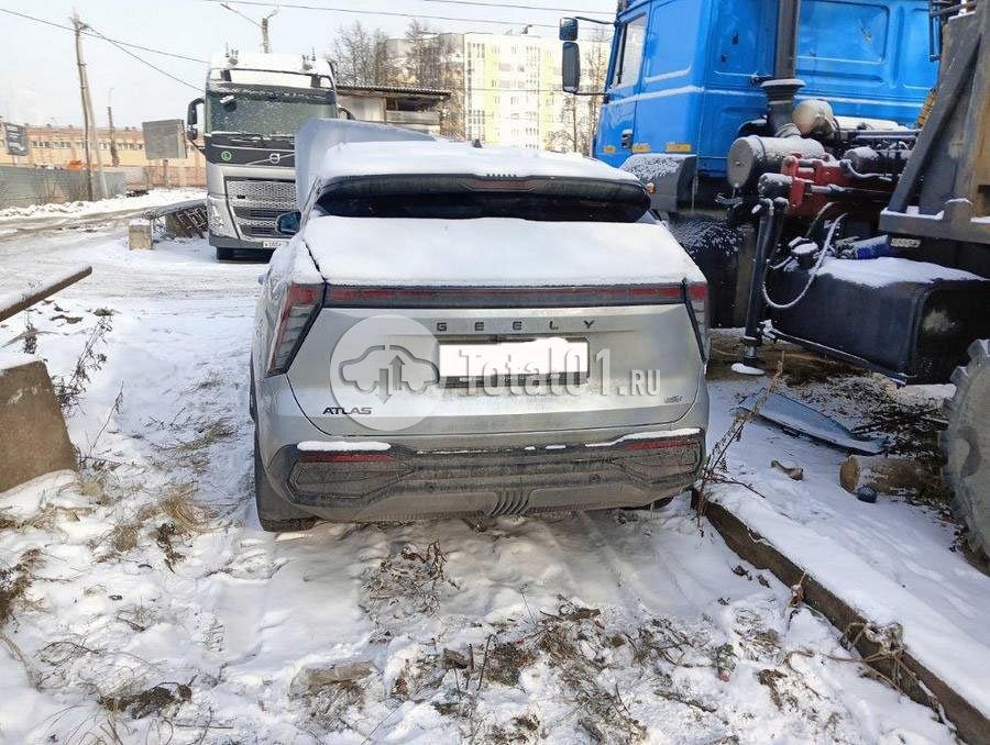 Фото Geely Atlas 228
