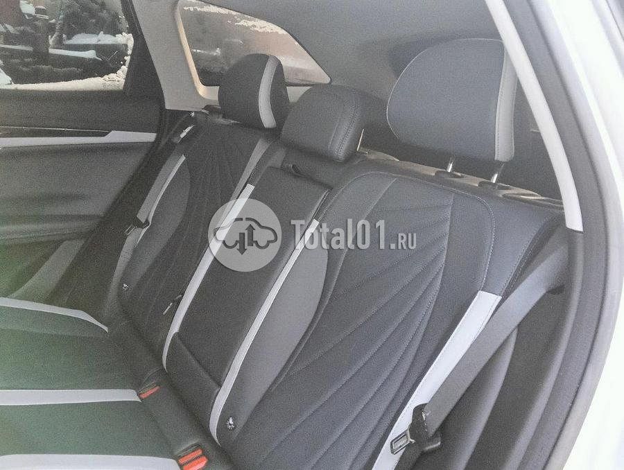 Фото Geely Atlas 390