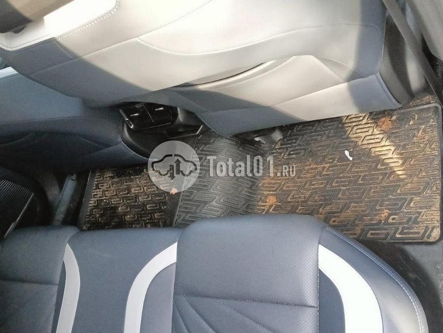 Фото Geely Atlas 420