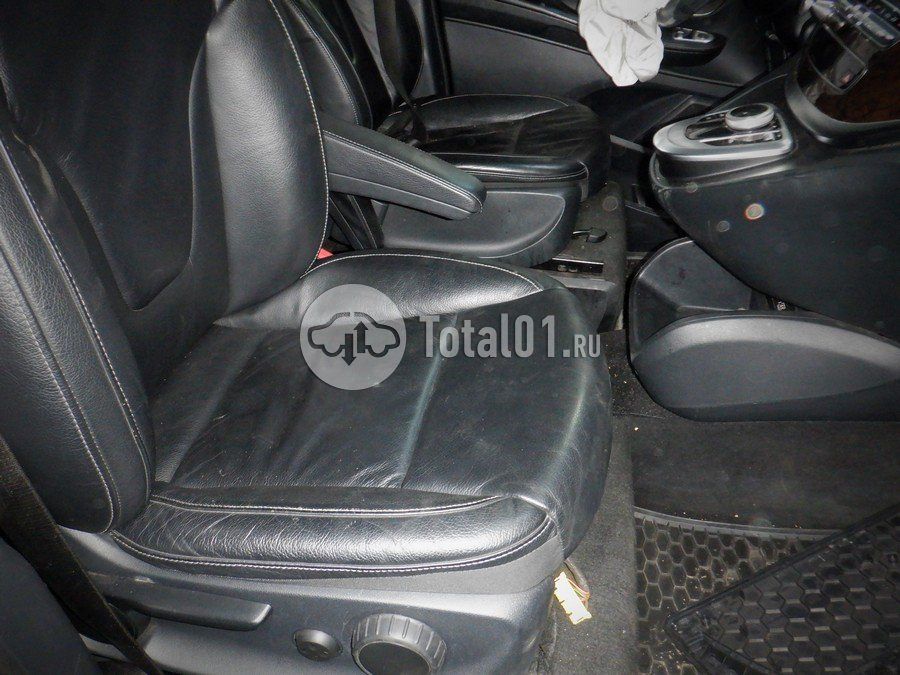 Фото Mercedes-Benz V-класс 28