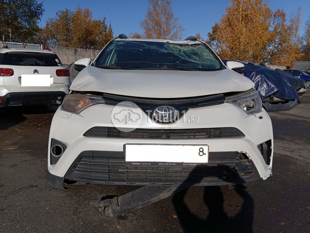 Фото Toyota RAV4 16