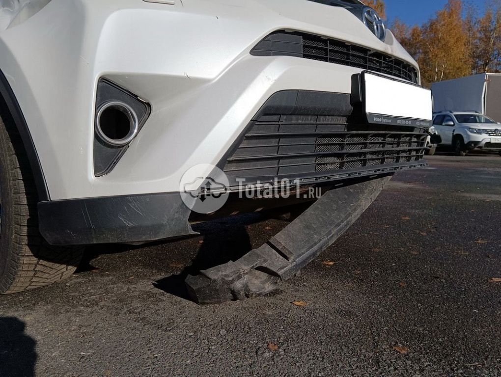 Фото Toyota RAV4 34