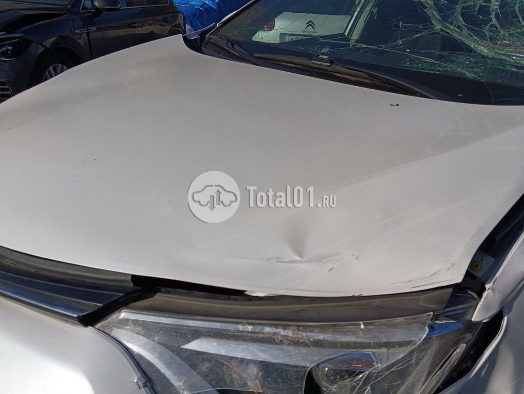 Фото Toyota RAV4 38
